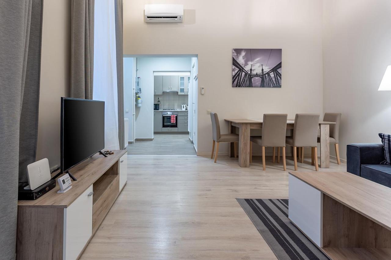 Goldcentral Apartment Akacfa 부다페스트 외부 사진