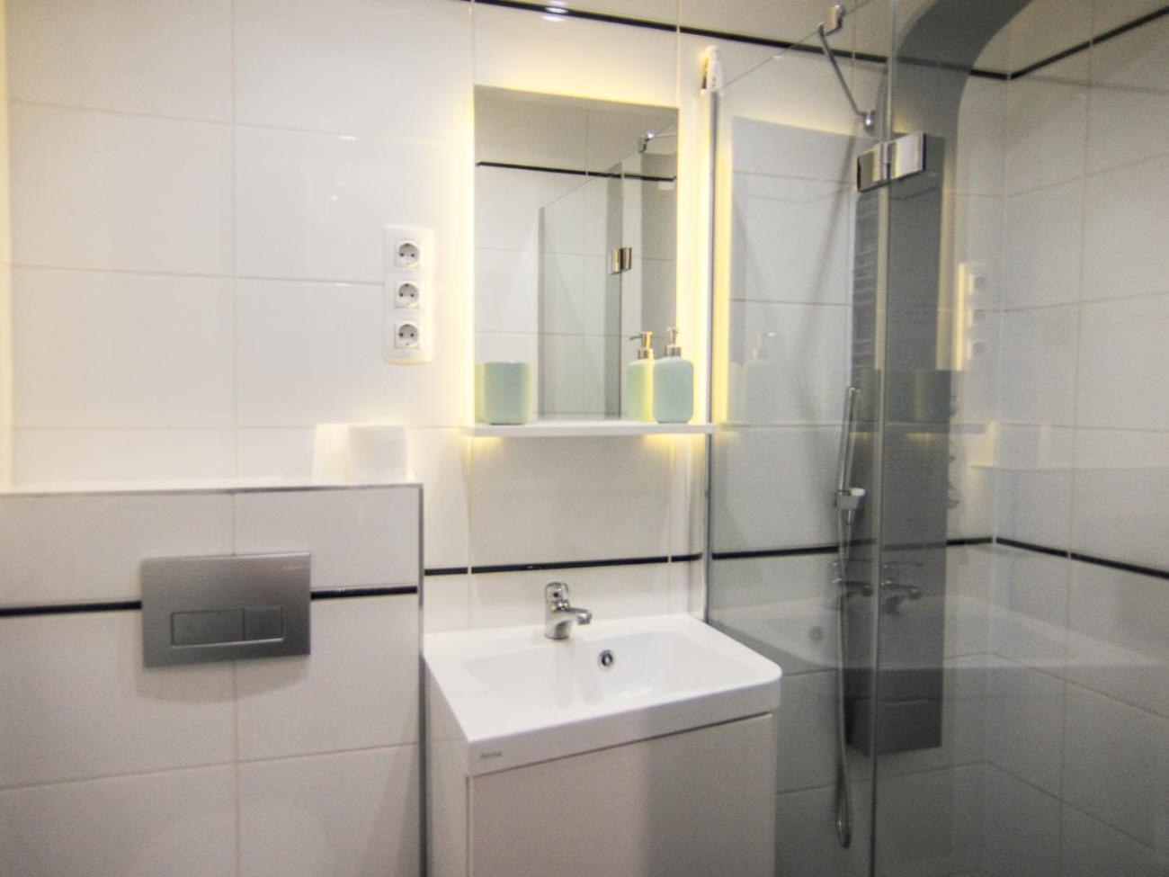 Goldcentral Apartment Akacfa 부다페스트 외부 사진